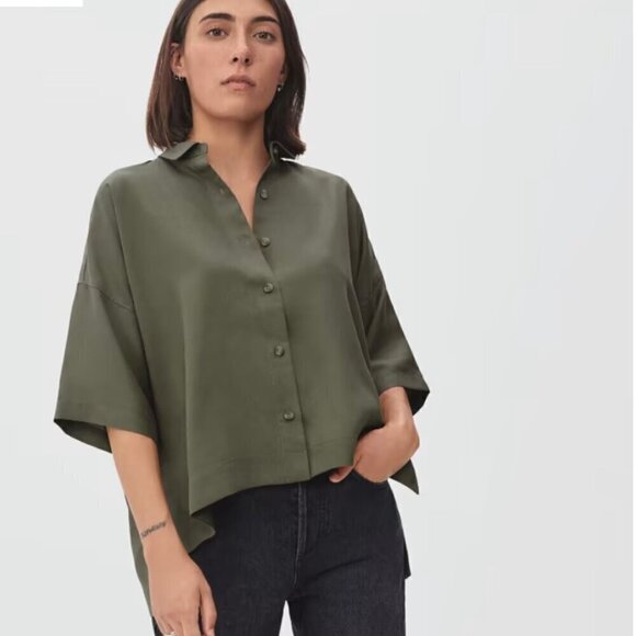 Everlane | The Drapey Square Shirt - Picture 2 of 9
